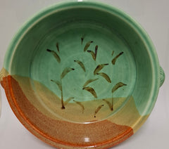 SMALL FLUTED DISH WITH HANDLE